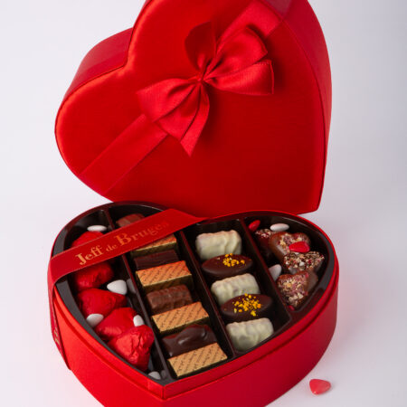 Boite cœur satin rouge GM
