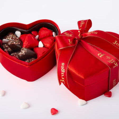 Boite cœur satin rouge PM