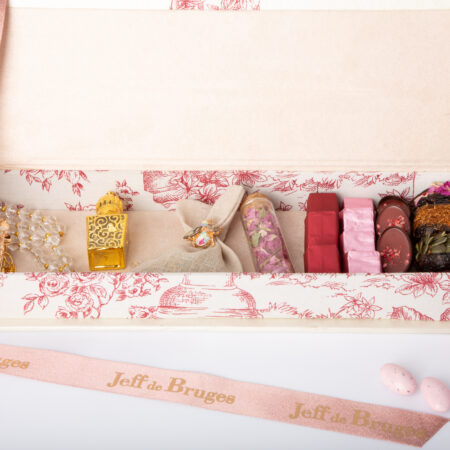 Boite rectangulaire en tissu imprimé bordeaux couture MM